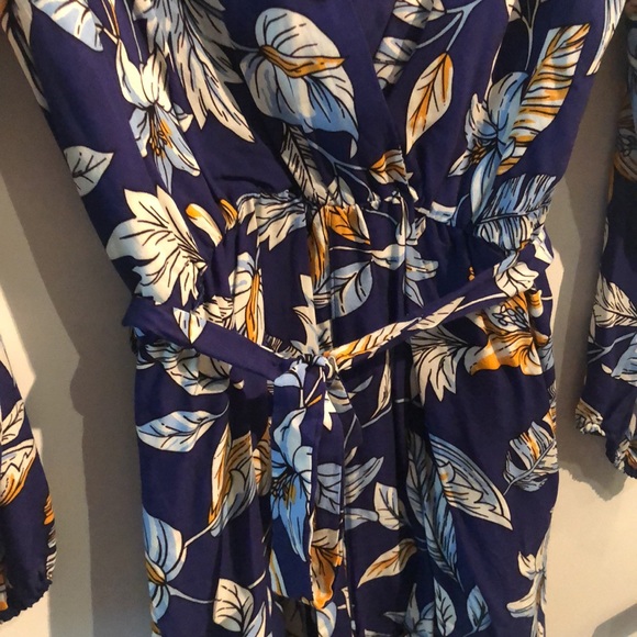 Vintage Bazaar Floral Romper - Picture 4 of 7